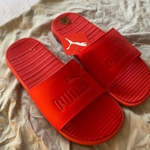 Brand new men puma flip flops